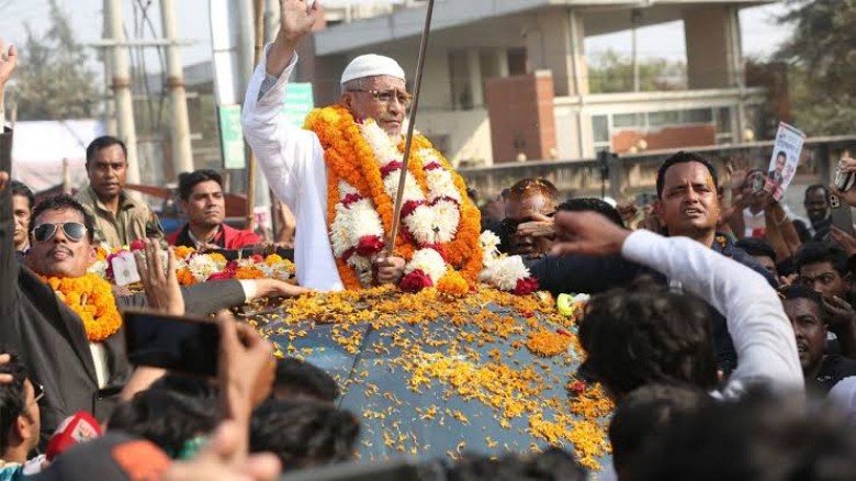 প্রায় ১৮ বছর পর কারামুক্ত হলেন লুৎফুজ্জামান বাবর